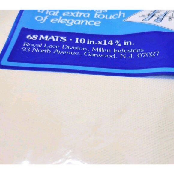 Vtg Royal Lace 68 Paper Placemats Off White Textured Floral Pattern - Picture 3 of 5